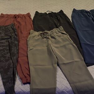 Bundle of 5 Lululemon Women's Pants - Multicolor